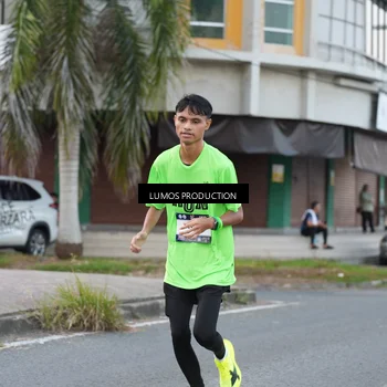 Runner Photo 7996088