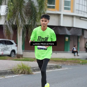 Runner Photo 7996097