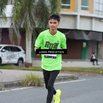 Runner Photo 7996098