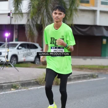 Runner Photo 7996101