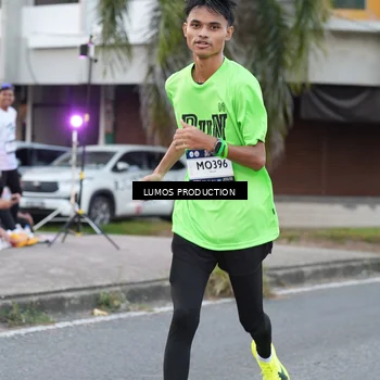 Runner Photo 7996104
