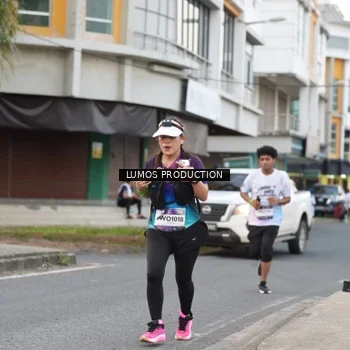 Runner Photo 7996107