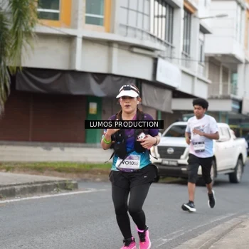 Runner Photo 7996119