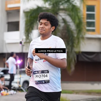 Runner Photo 7996153