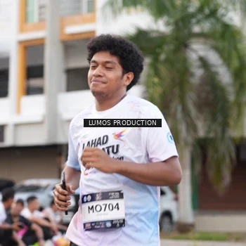 Runner Photo 7996159