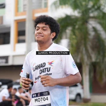 Runner Photo 7996165