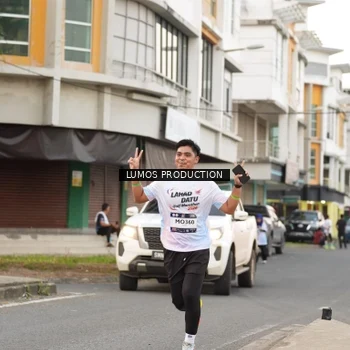 Runner Photo 7996169