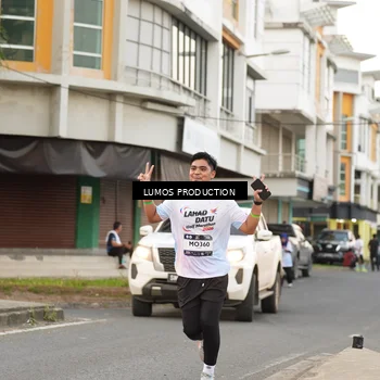 Runner Photo 7996170