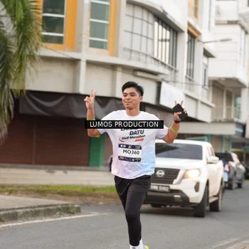 Runner Photo 7996185