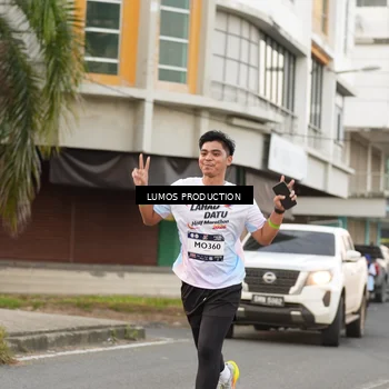 Runner Photo 7996192