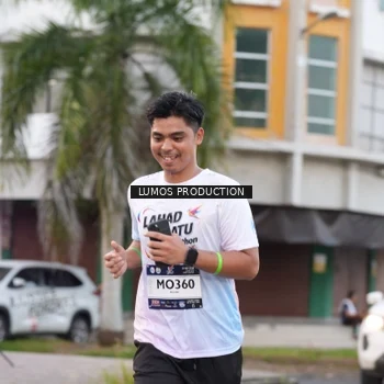Runner Photo 7996205