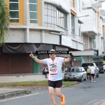 Runner Photo 7996222