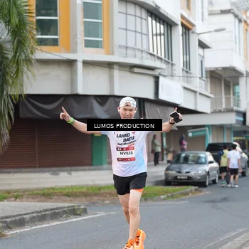 Runner Photo 7996229
