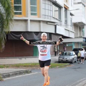 Runner Photo 7996237