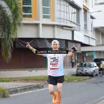 Runner Photo 7996240