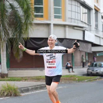 Runner Photo 7996246