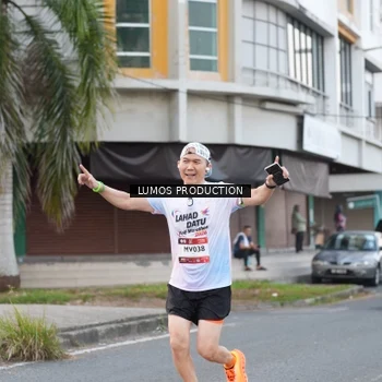 Runner Photo 7996247