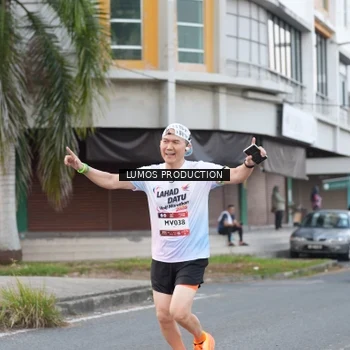 Runner Photo 7996248