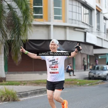 Runner Photo 7996249