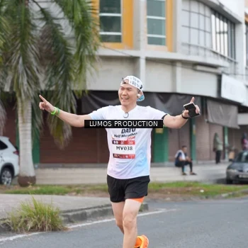 Runner Photo 7996252