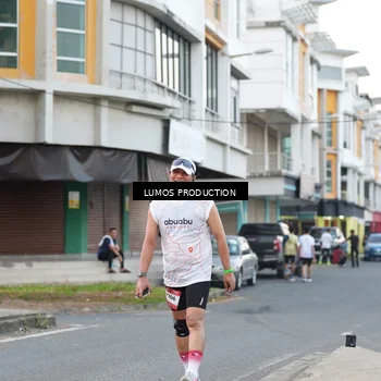 Runner Photo 7996259