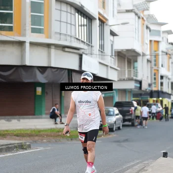 Runner Photo 7996261
