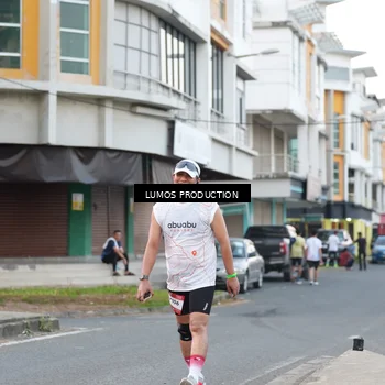 Runner Photo 7996263