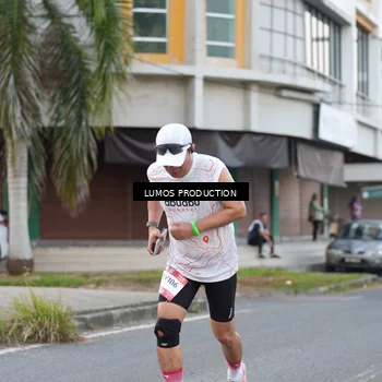 Runner Photo 7996265