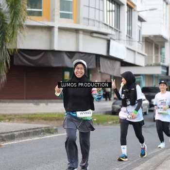 Runner Photo 7996433
