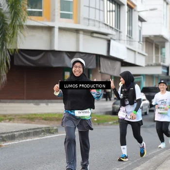 Runner Photo 7996435