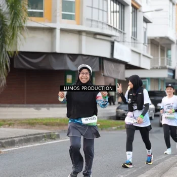 Runner Photo 7996436