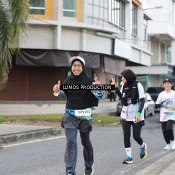 Runner Photo 7996442