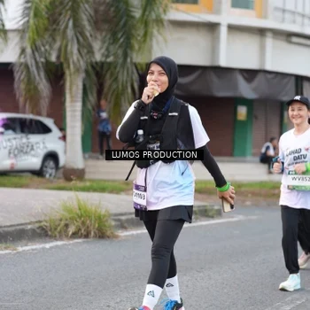 Runner Photo 7996456