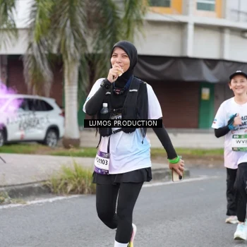 Runner Photo 7996459