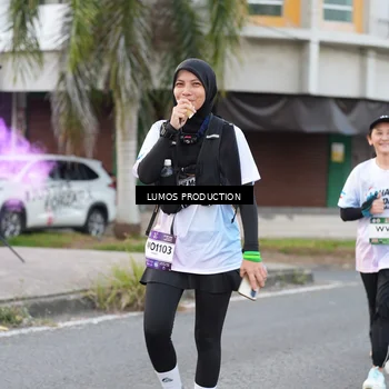 Runner Photo 7996465