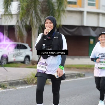 Runner Photo 7996467