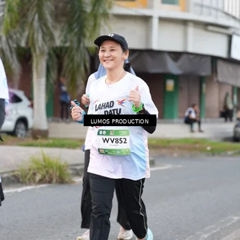 Runner Photo 7996470