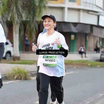 Runner Photo 7996471