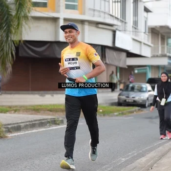 Runner Photo 7996475