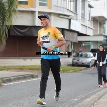 Runner Photo 7996477