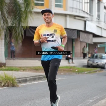 Runner Photo 7996486