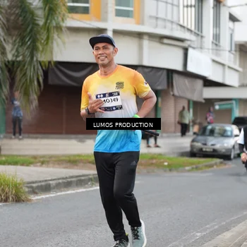Runner Photo 7996487