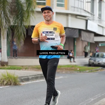 Runner Photo 7996489