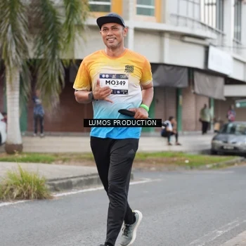Runner Photo 7996493