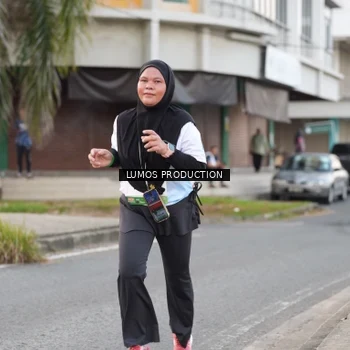 Runner Photo 7996510
