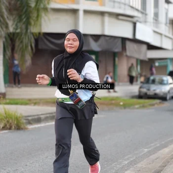 Runner Photo 7996514