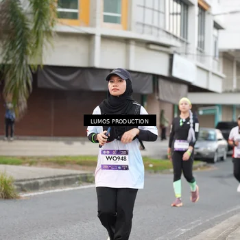 Runner Photo 7996519
