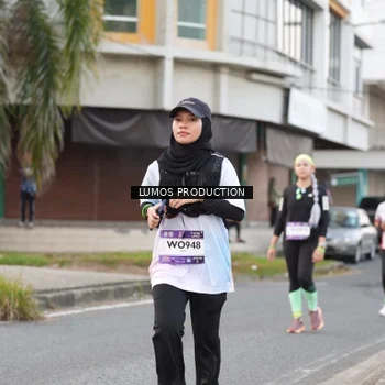 Runner Photo 7996521