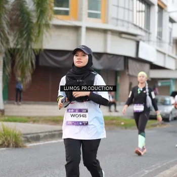 Runner Photo 7996527