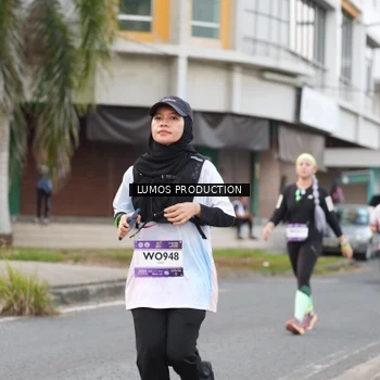 Runner Photo 7996528
